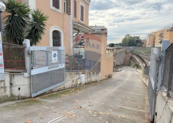 Edificio all\'aperto - Box Via Siria, Roma - foto 1