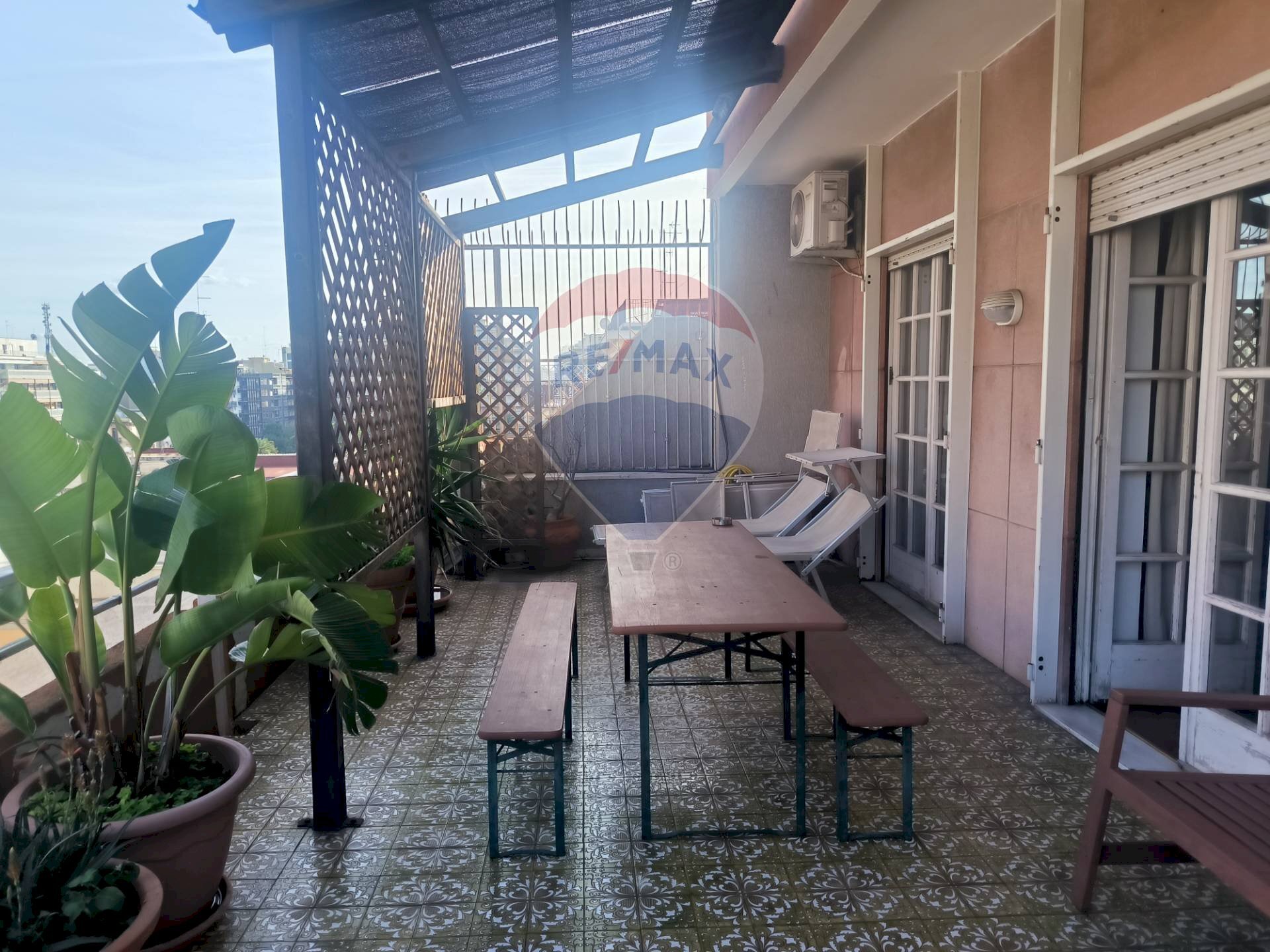 Terrazza - Trilocale Via Sparano Da Bari
 
103, Bari - foto 1