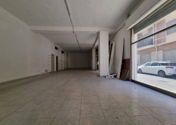 Foto 4 - Locale Commerciale Via Cilea, Quartu Sant'Elena - foto 4