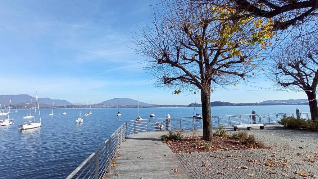 Zona - Three-room apartment via Carcano, 2, Lesa - photo 1