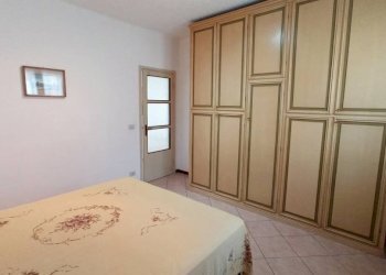 Camera da letto - Trilocale via Carcano, 2, Lesa - foto 18