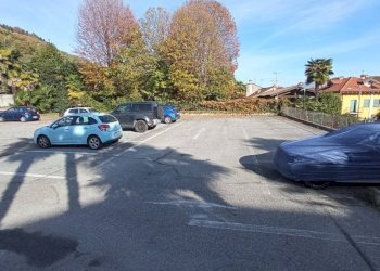 Posto macchina - Three-room apartment via Carcano, 2, Lesa - photo 48