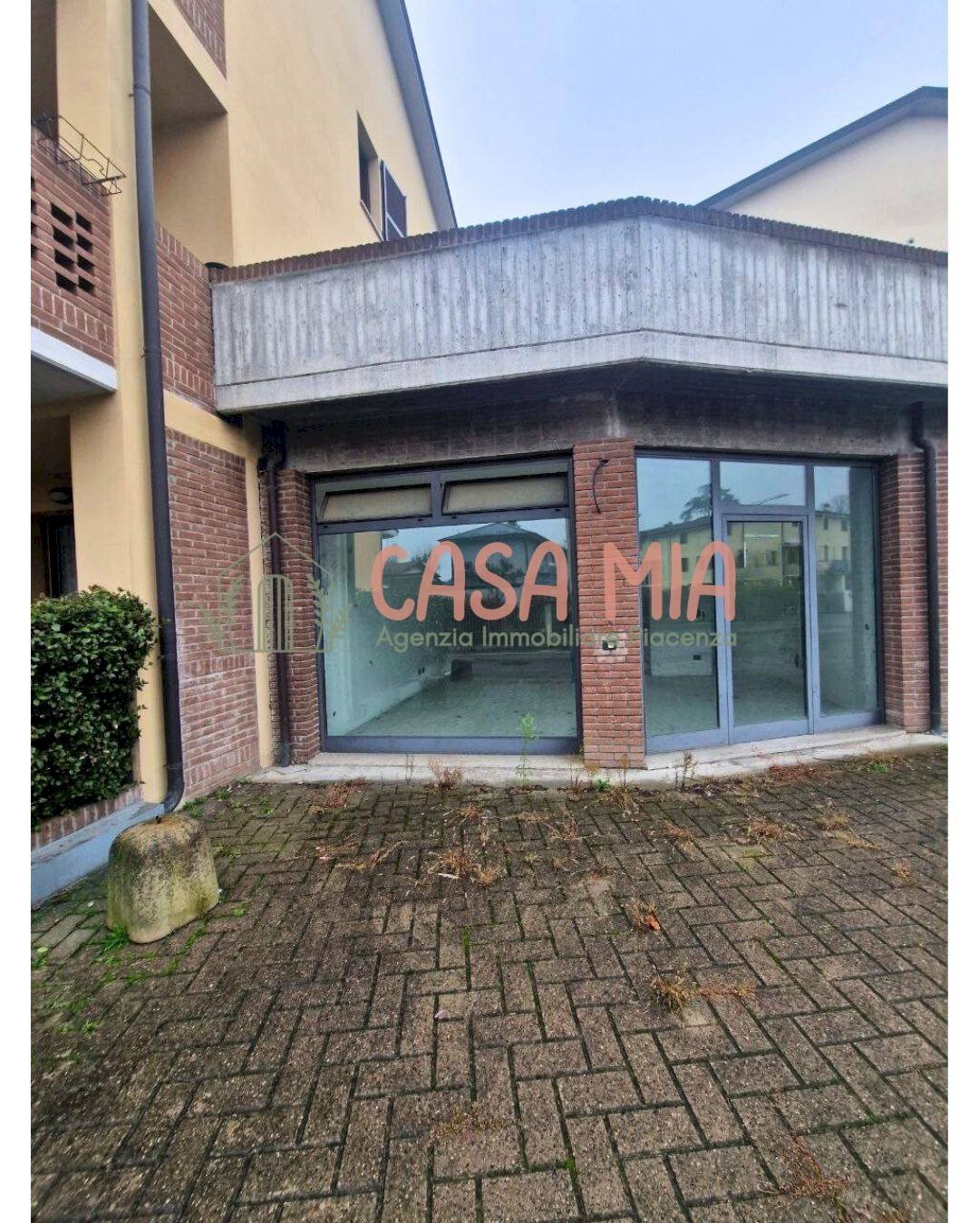 Foto 1 - Negozio VIA PASCOLI, Rottofreno - foto 1