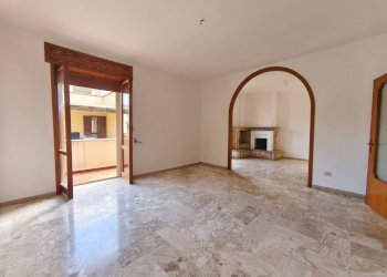 Foto 1 - Appartamento Via Pascoli
 
12, Gallipoli - foto 1