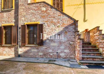 Facciata - Villa via Fratelli Sosso, Casale Monferrato - foto 34