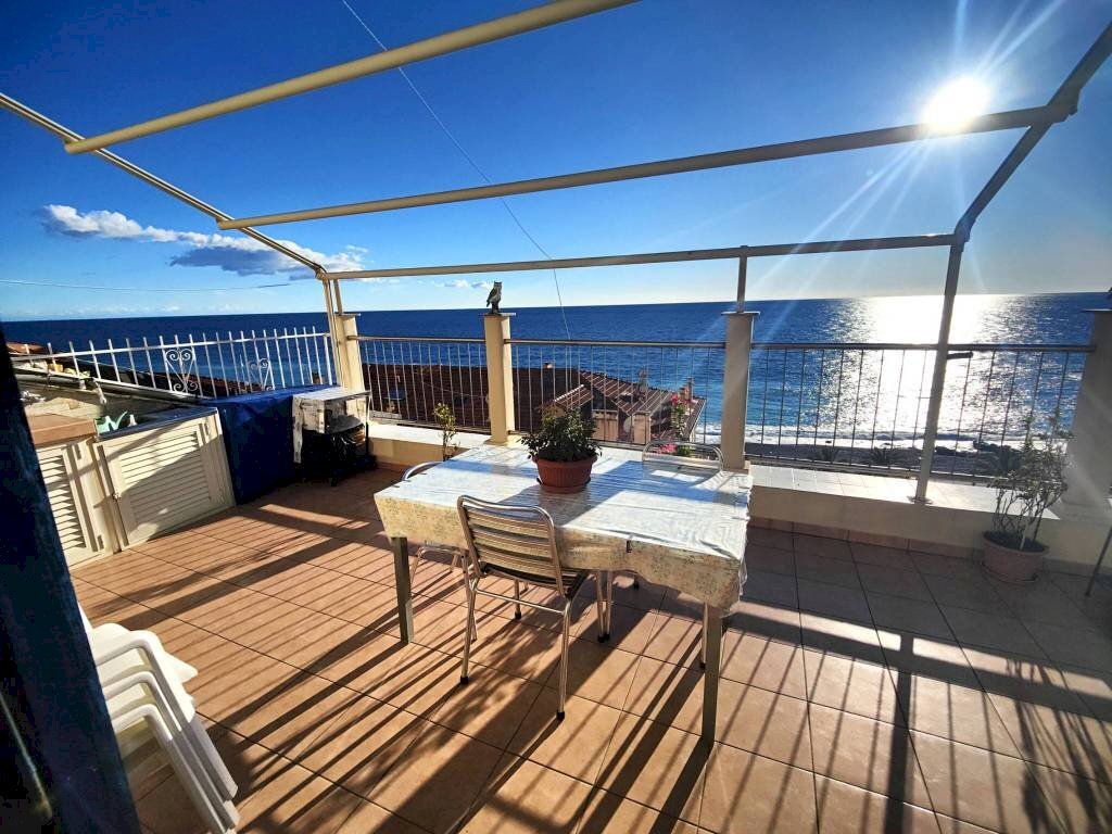 Terrazzo - Quadrilocale via Roma, Ospedaletti - foto 3