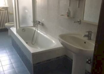 Bagno - Three-room apartment Alessandria - photo 6