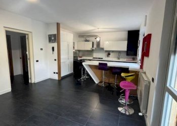 Interno non residenziale - Trilocale via Gianni Rodari, 11, Varese - foto 13