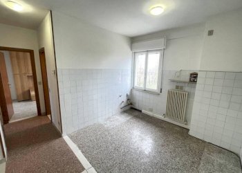 Cucina - Quadrilocale via Valle Giralda, Ravenna (zona Porto Corsini) - foto 8