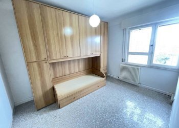 Camera da letto - Quadrilocale via Valle Giralda, Ravenna (zona Porto Corsini) - foto 22