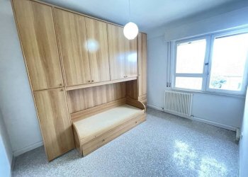 Camera da letto - Quadrilocale via Valle Giralda, Ravenna (zona Porto Corsini) - foto 17