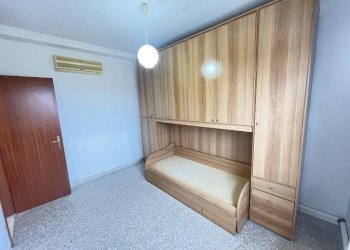 Camera da letto - Quadrilocale via Valle Giralda, Ravenna (zona Porto Corsini) - foto 19
