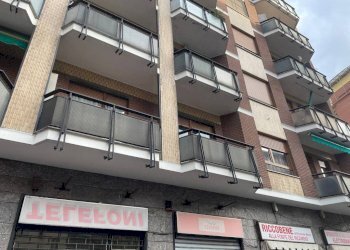 Facciata - Shop via Renato Martorelli, 92, Torino (neighborhood Rebaudengo) - photo 4