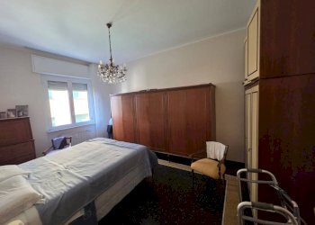 Camera da letto - Quadrilocale Genova (zona Sampierdarena) - foto 17