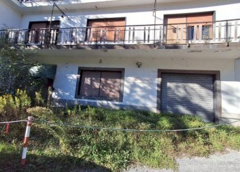 Facciata - Negozio via Angelo Pelissa, 2D, Serra Riccò - foto 1