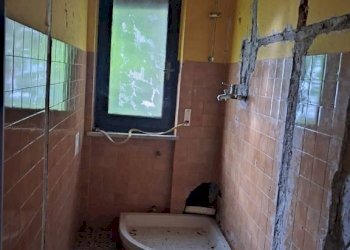 Bagno - Negozio via Angelo Pelissa, 2D, Serra Riccò - foto 13