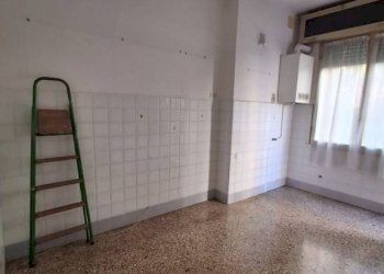 Salone - Bilocale via Pierino Negrotto Cambiaso, 5, Genova (zona Sampierdarena) - foto 22