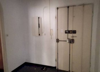 Ingresso - Bilocale via Pierino Negrotto Cambiaso, 5, Genova (zona Sampierdarena) - foto 37