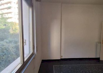 Stanza non arredata - Bilocale via Pierino Negrotto Cambiaso, 5, Genova (zona Sampierdarena) - foto 44