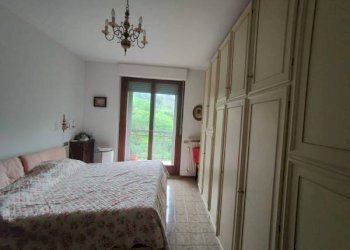 Camera da letto - Quadrilocale via Emilio Salgari, Genova (zona Pegli) - foto 18