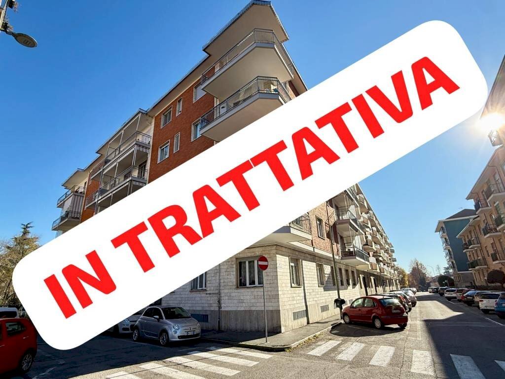 Zona - Three-room apartment via Nazario Sauro, Pinerolo - photo 1