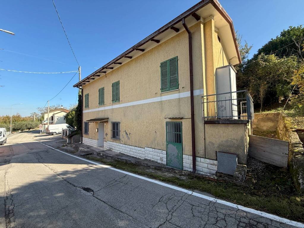 Facciata - Casa indipendente via Santa Maria Maddalena, Morciano di Romagna - foto 2