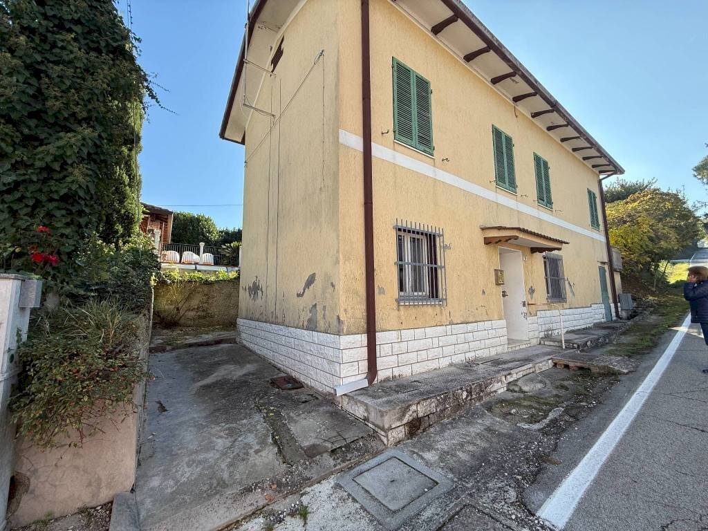 Facciata - Casa indipendente via Santa Maria Maddalena, Morciano di Romagna - foto 3