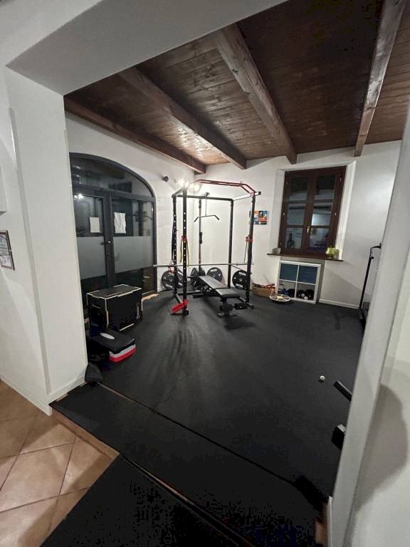 Interno non residenziale - Negozio via San Savino, 1, Bologna (zona Lame) - foto 2