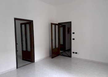 Camera da letto - Quadrilocale corso Annibale Santorre di Santarosa, 38, Cuneo (zona Centro) - foto 9