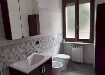 Bagno - Quadrilocale corso Annibale Santorre di Santarosa, 38, Cuneo (zona Centro) - foto 18