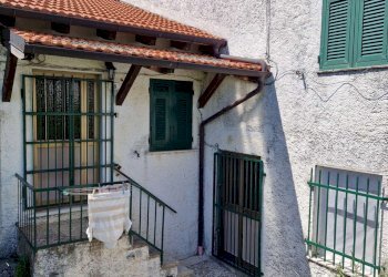 Esterni - Appartamento Località Cavizzano, 1, Varese Ligure - foto 1