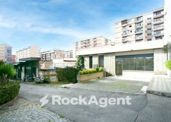 Cortile interno - Shop via degli Ortaggi, 37, Roma - photo 20