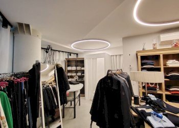 Negozio Via Giacomo Matteotti, Bologna (zona Bolognina) - foto 19