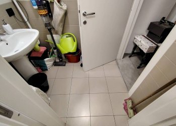 Negozio Via Giacomo Matteotti, Bologna (zona Bolognina) - foto 29