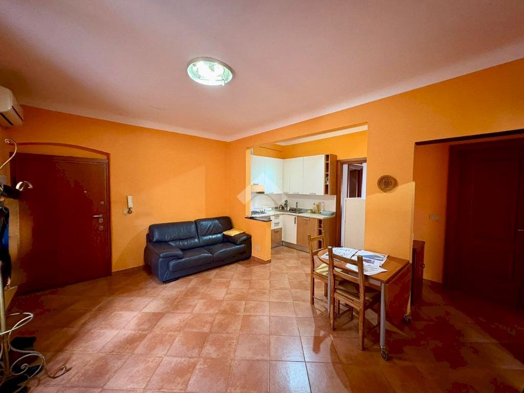 Quadrilocale Via verona, Genova (zona Cornigliano) - foto 3