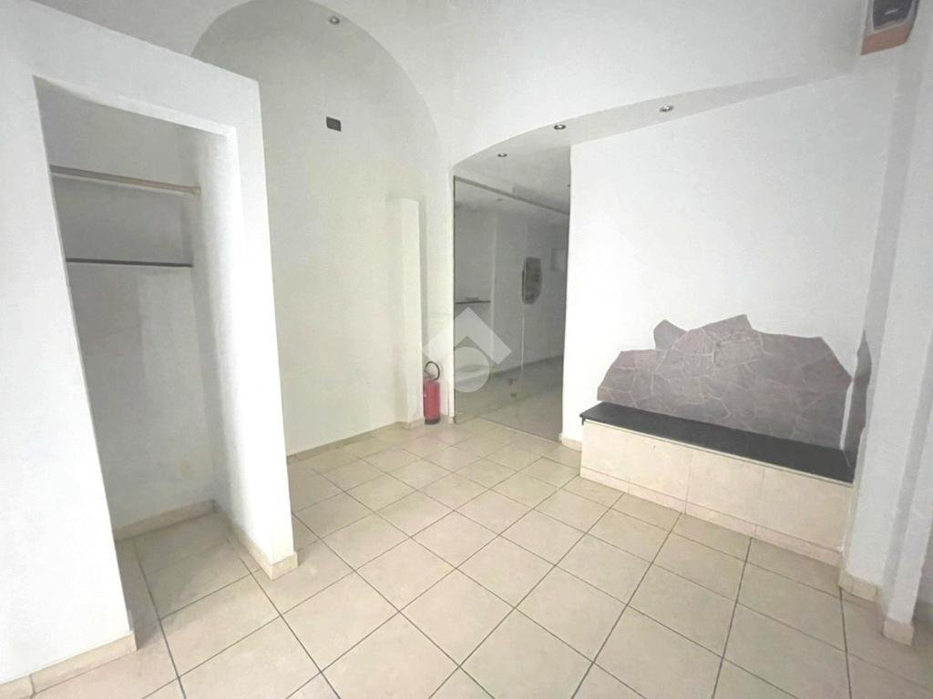 Shop Via Carlo Barabino, Genova (neighborhood Foce) - photo 1