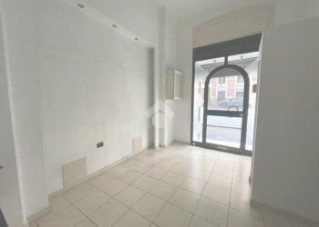 Shop Via Carlo Barabino, Genova (neighborhood Foce) - photo 2