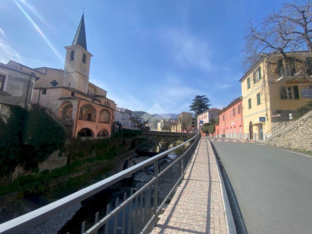 Four-room apartment Via G. Garibaldi, Borgomaro - photo 2