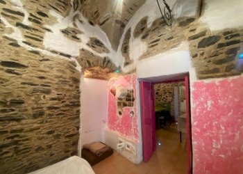 Four-room apartment Via G. Garibaldi, Borgomaro - photo 24