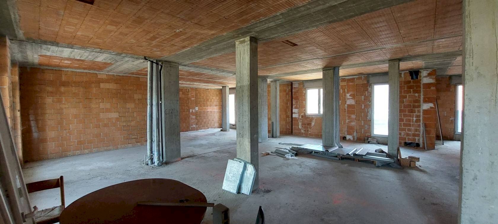 Negozio Viale Torino, Alba - foto 3