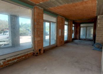 Shop Viale Torino, Alba - photo 5