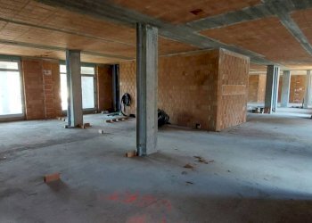 Shop Viale Torino, Alba - photo 7