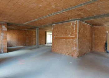 Shop Viale Torino, Alba - photo 8