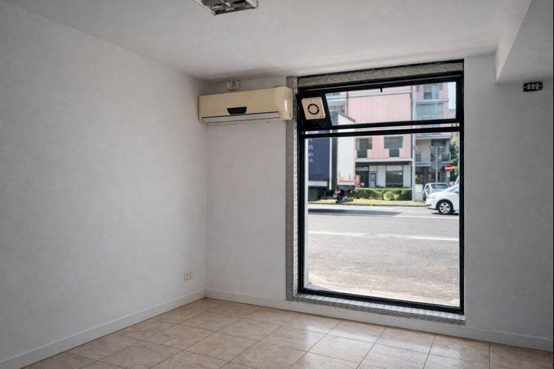 Shop Via Emilia Ovest 514-516, Modena - photo 3