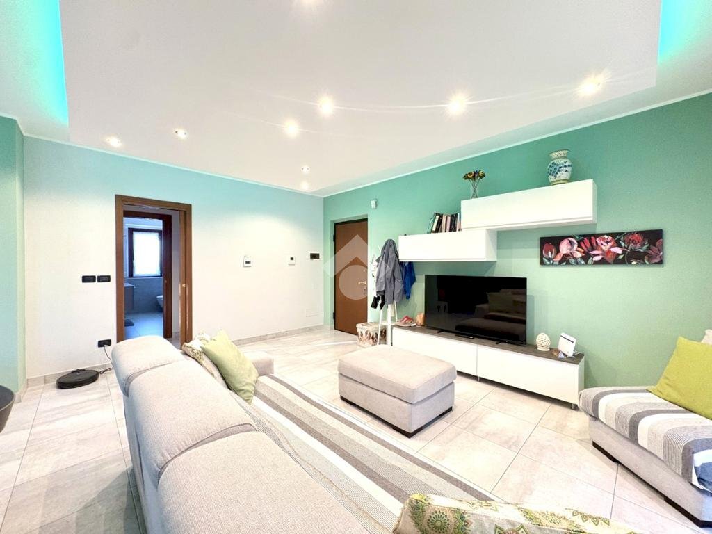 Four-room apartment Via Dora, La Loggia - photo 2