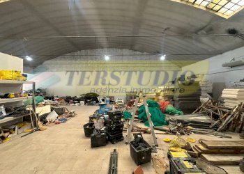 Foto 4 - Magazzino Via statale
 
89, La Valletta Brianza - foto 4