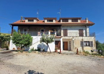 Foto 1 - Independent house via montecoccio
 
12, Spinetoli - photo 1