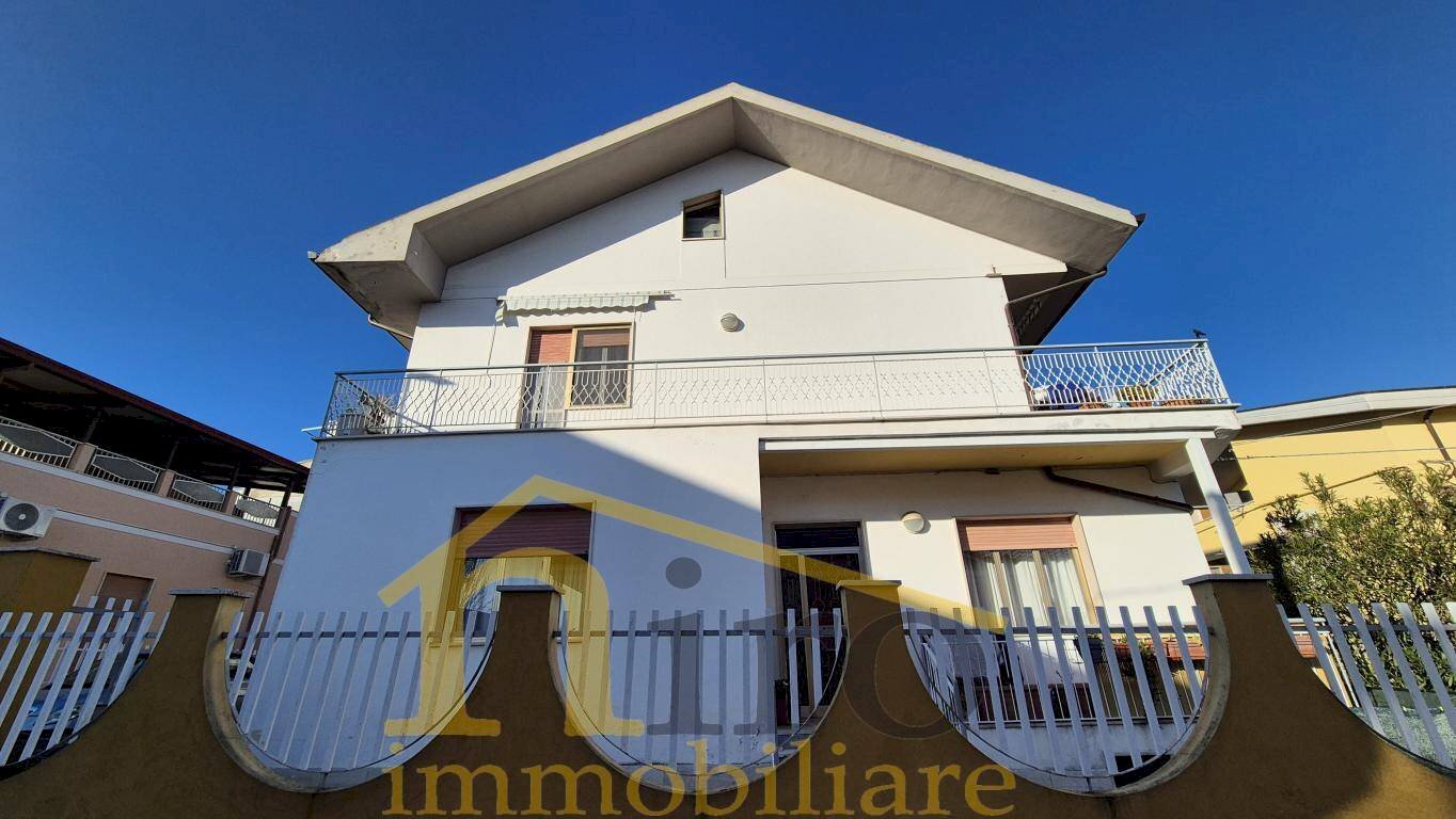 Foto 1 - Casa indipendente Via Salita Facciolini
 
26, Pescara - foto 1