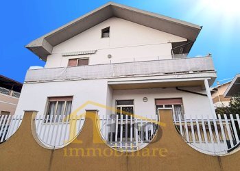 Foto 1 - Independent house Via Salita Facciolini
 
26, Pescara - photo 1