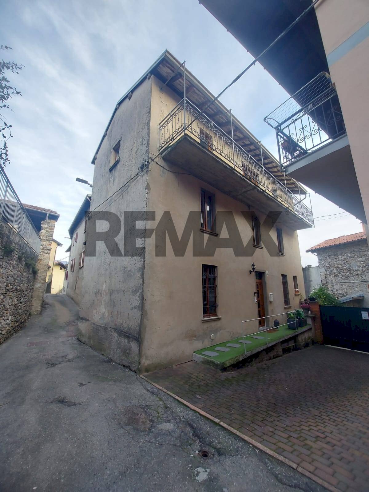Edificio all\'aperto - Semi-detached house Via Bonomi
 
6, Brissago-Valtravaglia - photo 1